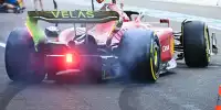 Charles Leclerc im Ferrari F1-75 beim Verlassen der Box in Baku 2022