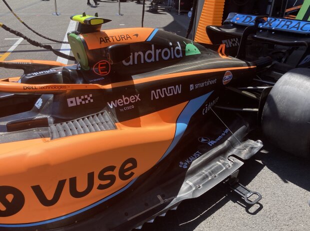 Unterboden und Seitenkasten am McLaren MCL36 in Baku 2022