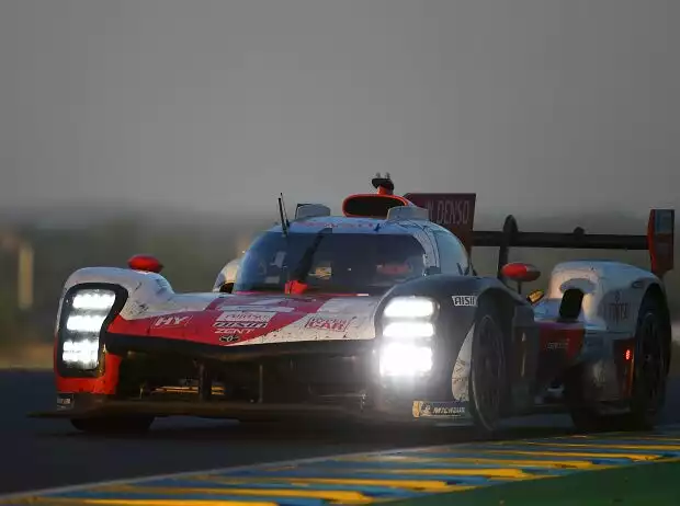 Mike Conway, Kamui Kobayashi, Jose Maria Lopez Titel-Bild zur News: Mike Conway, Kamui Kobayashi, Jose Maria Lopez