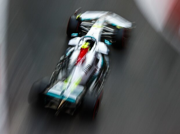 Titel-Bild zur News: Lewis Hamilton (Mercedes W13) im Qualifying zum Formel-1-Rennen in Baku 2022