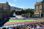 Yuki Tsunoda (AlphaTauri), Fernando Alonso (Alpine) und Lando Norris (McLaren) 