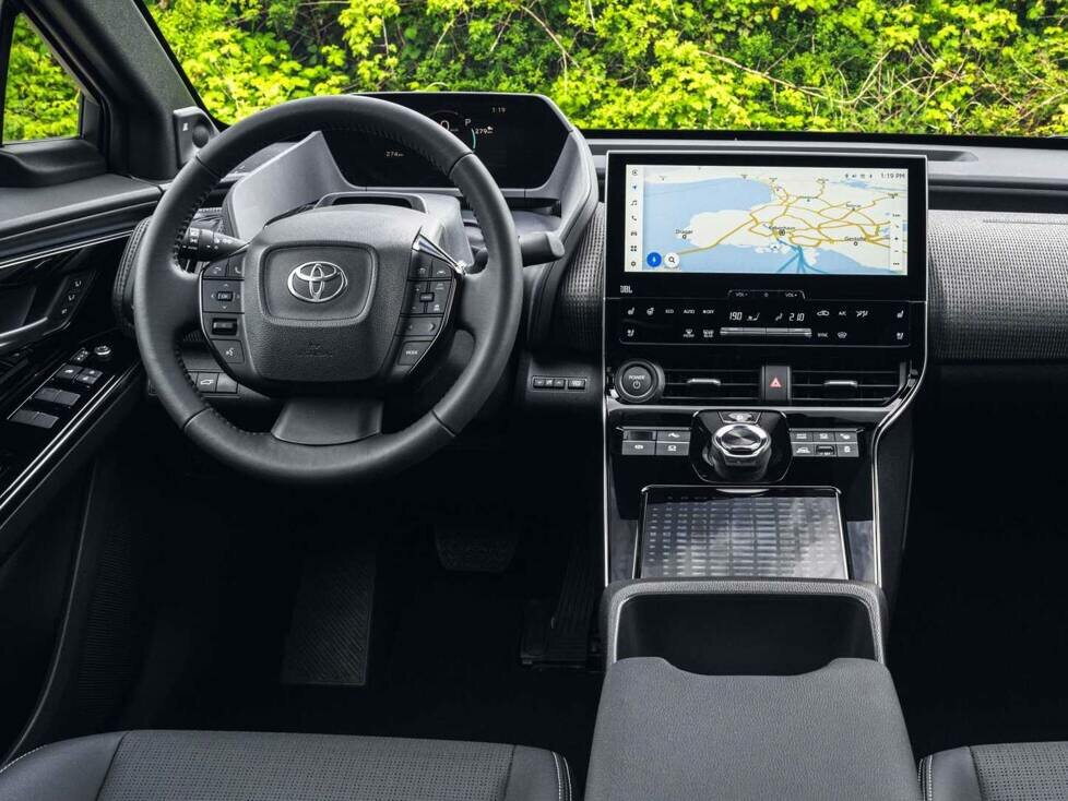 Toyota bZ4X Cockpit