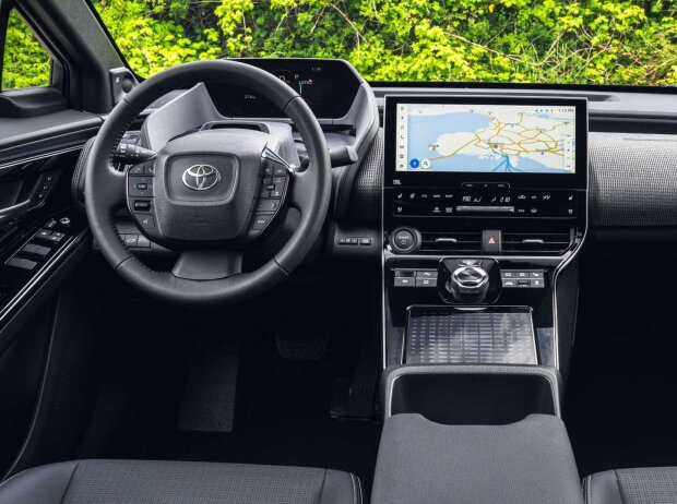 Toyota bZ4X Cockpit Toyota bZ4X Cockpit