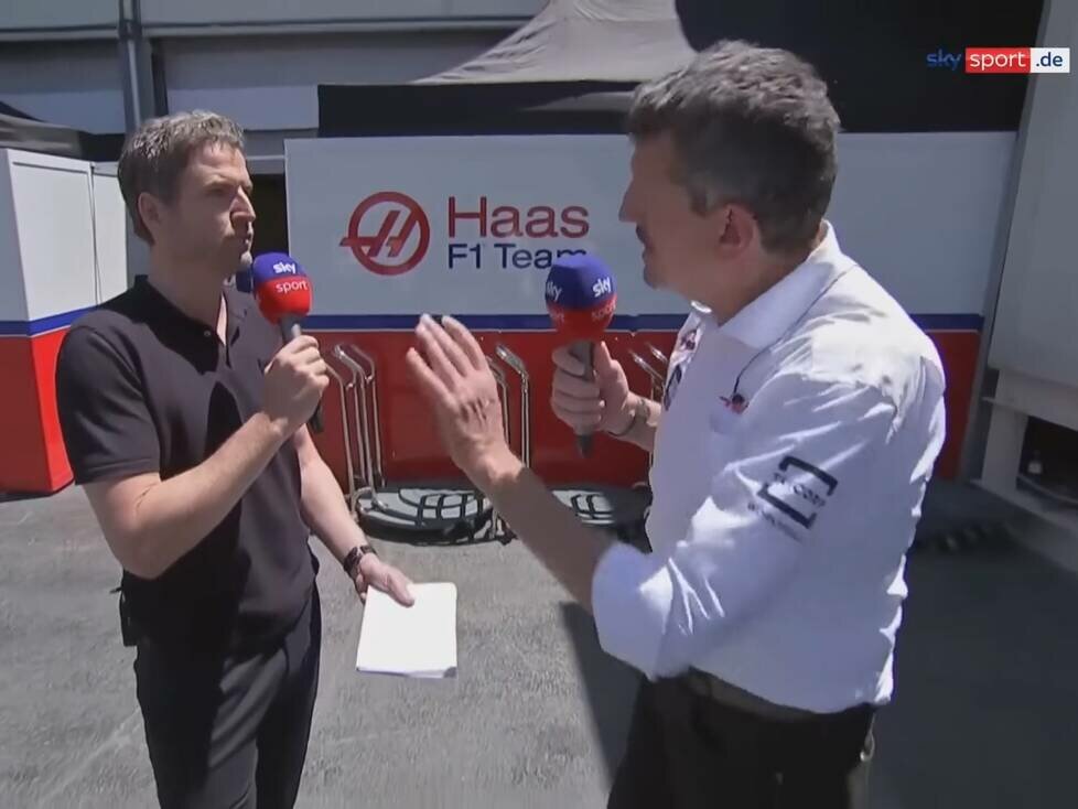 Sky-Reporter Peter Hardenacke und Haas-Teamchef Günther Steiner