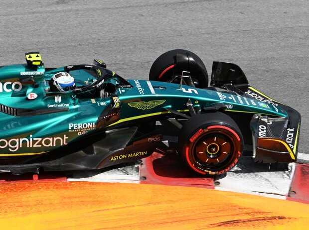 Sebastian Vettel en un Aston Martin AMR22 en el Gran Premio de Canadá de 2022 en Montreal