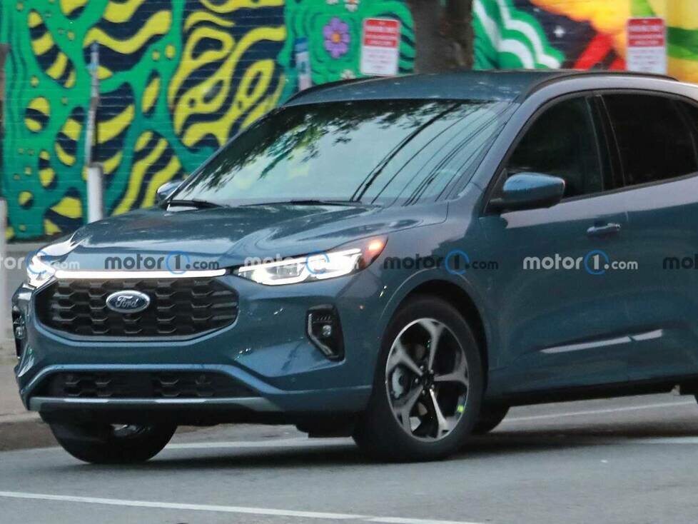 Ford Escape/Kuga (2023) ungetarnt erwischt