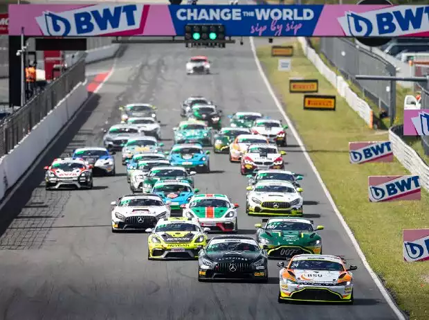 ADAC GT4 Germany, Zandvoort, Start Titel-Bild zur News: ADAC GT4 Germany, Zandvoort, Start