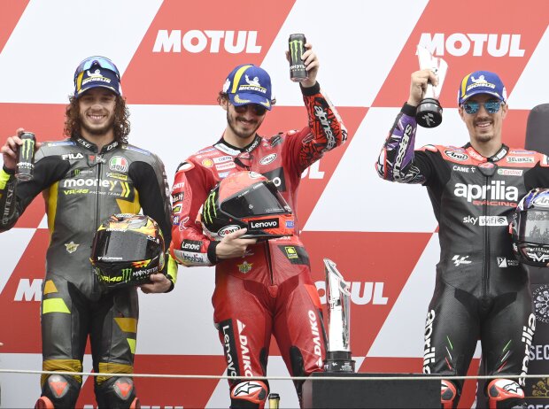 Podum: 1. Francesco Bagnaia, 2. Marco Bezzecchi, 3. Maverick Vinales