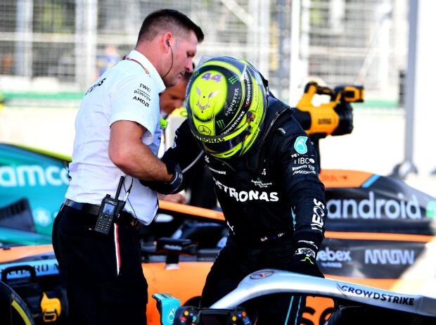 Titel-Bild zur News: Lewis Hamilton nach dem Aserbaidschan-Grand-Prix 2022 in Baku