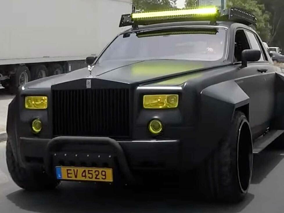 Rolls-Royce Phantom 6x6