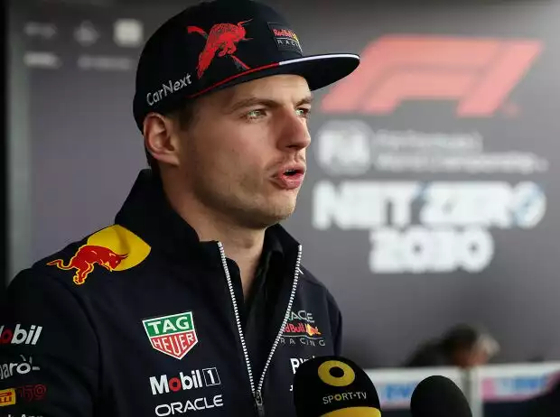 Max Verstappen gibt vor dem Formel-1-GP in Silverstone ein Interview Titel-Bild zur News: Max Verstappen gibt vor dem Formel-1-GP in Silverstone ein Interview