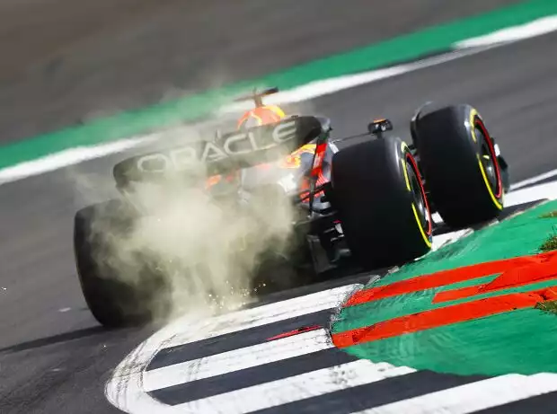 Max Verstappen (Red Bull RB18) im Freien Training zum Formel-1-Rennen in Silverstone 2022 Titel-Bild zur News: Max Verstappen (Red Bull RB18) im Freien Training zum Formel-1-Rennen in Silverstone 2022