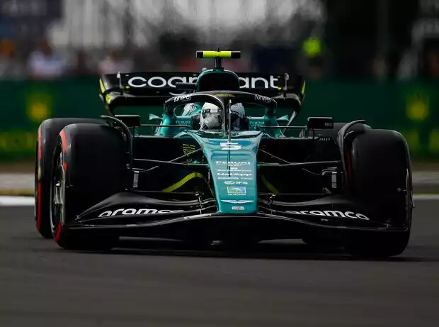 Titel-Bild zur News: Sebastian Vettel (Aston Martin AMR22) im Training zum Formel-1-Rennen in Silverstone