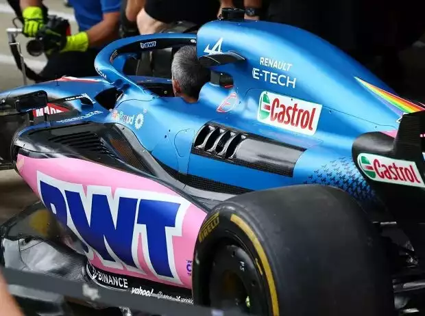 Titel-Bild zur News: Die neue Seitenkasten-Form am Alpine A522 in Silverstone 2022