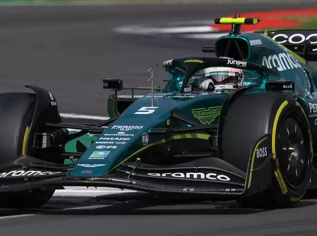 Sebastian Vettel im Aston Martin AMR22 beim Formel-1-Rennen in Silverstone 2022 Titel-Bild zur News: Sebastian Vettel im Aston Martin AMR22 beim Formel-1-Rennen in Silverstone 2022