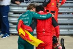 Sebastian Vettel (Aston Martin) und Carlos Sainz (Ferrari) 