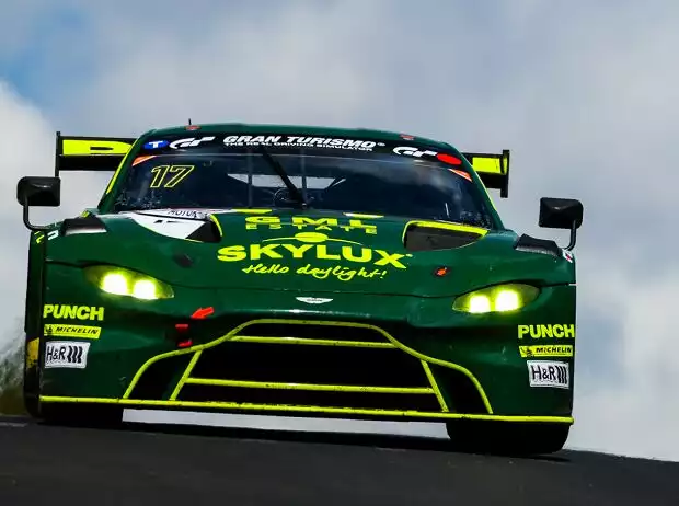 Titel-Bild zur News: Aston Martin Vantage GT3