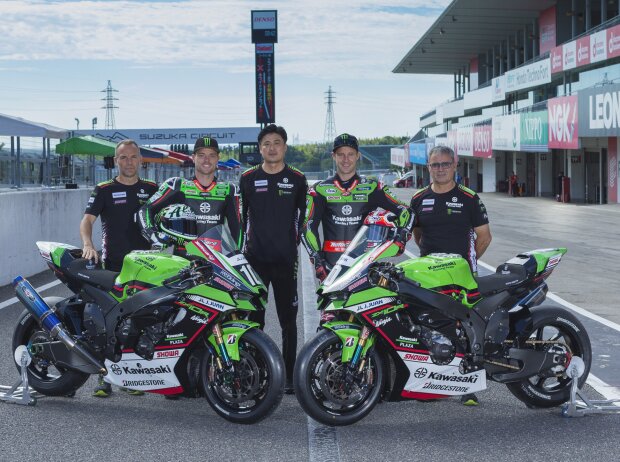 Alex Lowes; Jonathan Rea Alex Lowes; Jonathan Rea