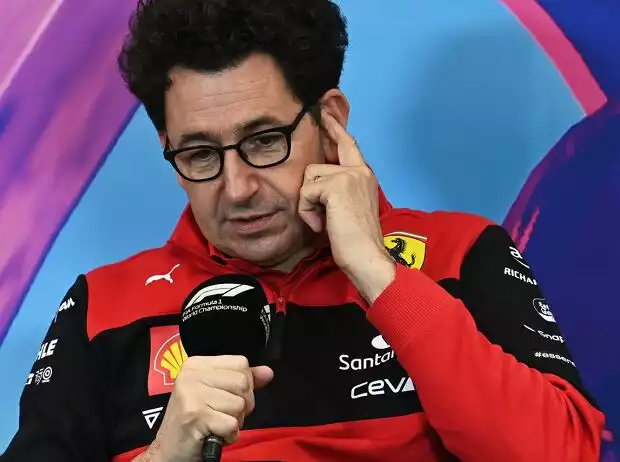 Mattia Binotto in der FIA-Pressekonferenz vor dem Formel-1-Rennen in Spielberg 2022 Titel-Bild zur News: Mattia Binotto in der FIA-Pressekonferenz vor dem Formel-1-Rennen in Spielberg 2022