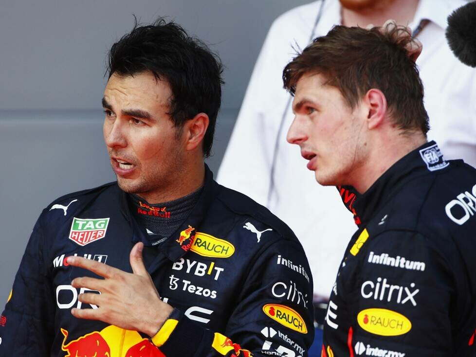 Die beiden Red-Bull-Fahrer Sergio Perez und Max Verstappen