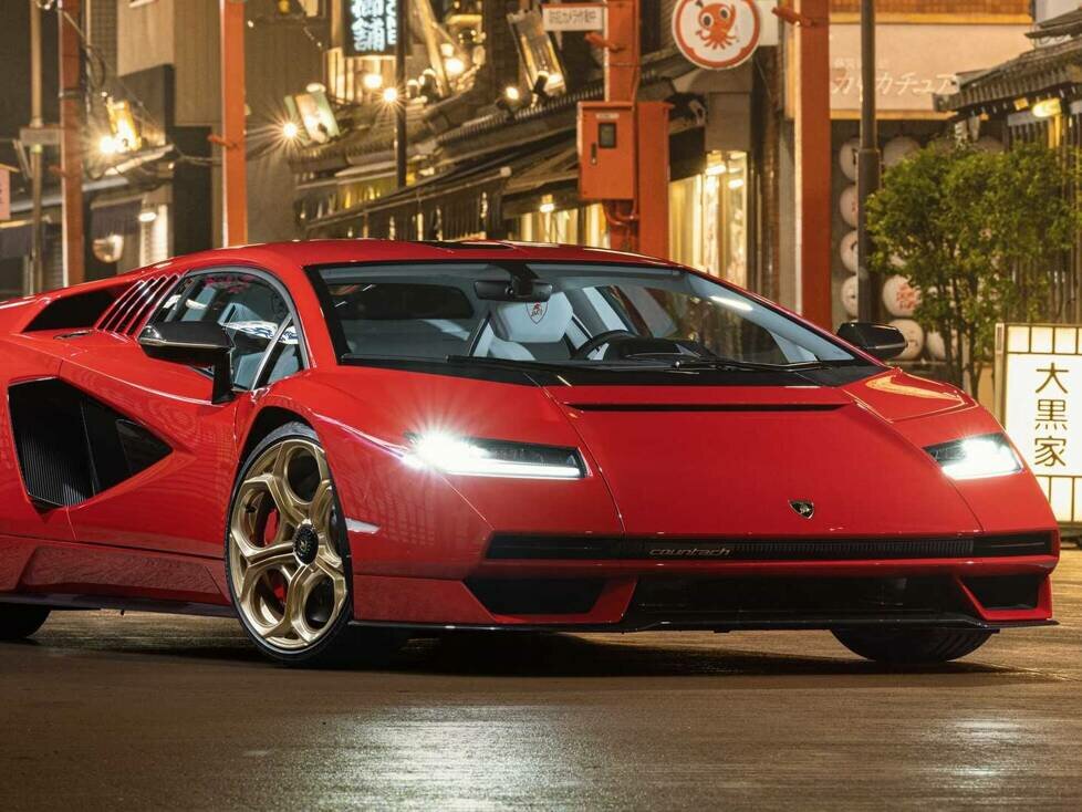 Lamborghini Countach In Japan