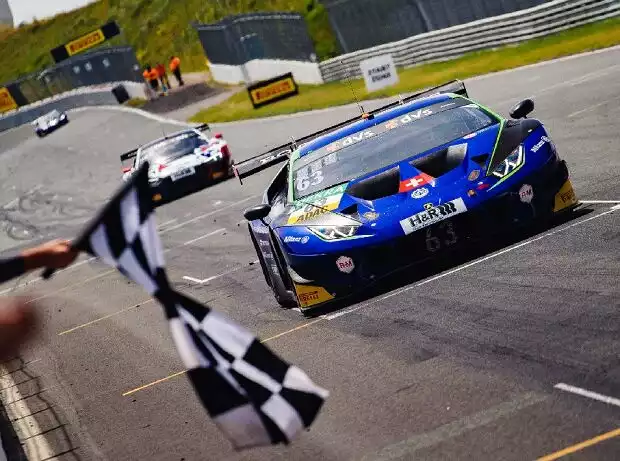 Emil Frey Racing ist in Zandvoort der Durchbruch im ADAC GT Masters gelungen Titel-Bild zur News: Emil Frey Racing ist in Zandvoort der Durchbruch im ADAC GT Masters gelungen