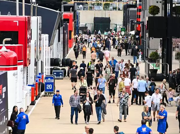 Paddock Titel-Bild zur News: Paddock
