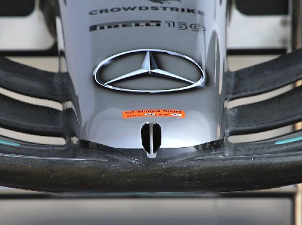Titel-Bild zur News: Die neue Mercedes-Nase beim Formel-1-Rennen in Le Castellet 2022