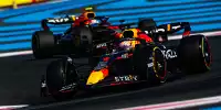 Max Verstappen und Sergio Perez (Red Bull RB18) im Training zum Formel-1-Rennen in Frankreich 2022