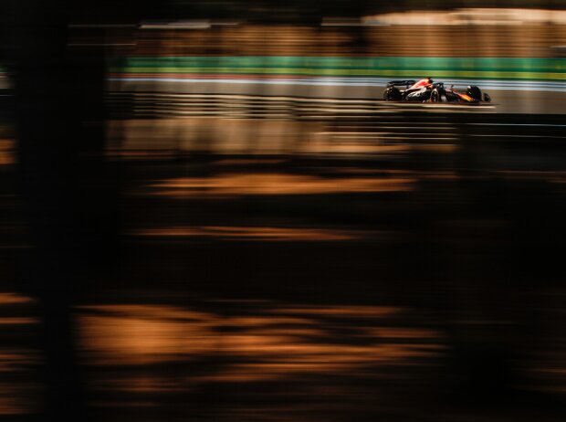 Titel-Bild zur News: Max Verstappen (Red Bull RB18) im Training zum Formel-1-Rennen in Le Castellet 2022