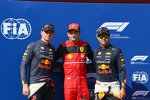 Max Verstappen (Red Bull), Charles Leclerc (Ferrari) und Sergio Perez (Red Bull) 