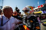 Max Verstappen (Red Bull) und Helmut Marko 