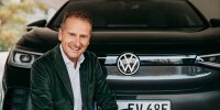 Herbert Diess am VW ID.4