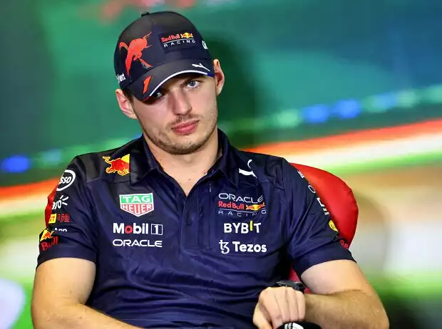 Max Verstappen (Red Bull) vor dem Formel-1-Rennen in Ungarn 2022 Titel-Bild zur News: Max Verstappen (Red Bull) vor dem Formel-1-Rennen in Ungarn 2022
