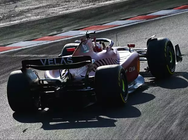 Charles Leclerc (Ferrari F1-75) im Training zum Formel-1-Rennen in Ungarn 2022 Titel-Bild zur News: Charles Leclerc (Ferrari F1-75) im Training zum Formel-1-Rennen in Ungarn 2022