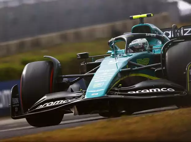 Titel-Bild zur News: Sebastian Vettel im Aston Martin AMR22 im Qualifying in Ungarn 2022