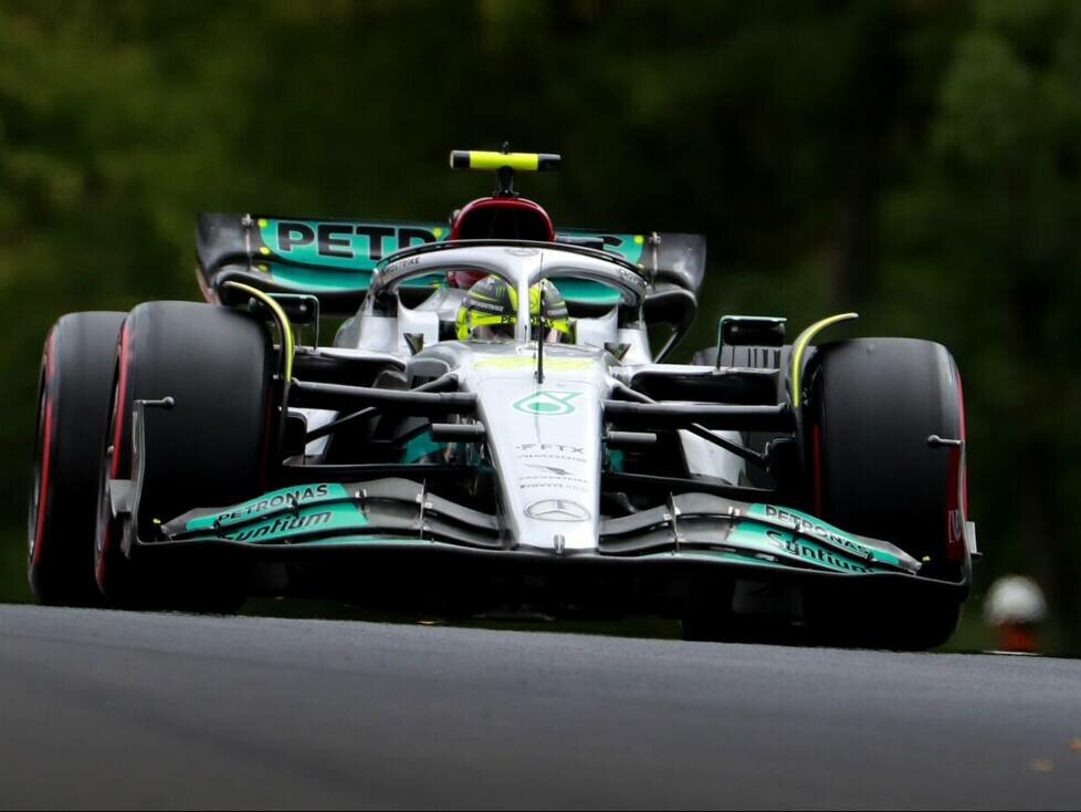 Lewis Hamilton im Mercedes W13 im Qualifying in Ungarn 2022
