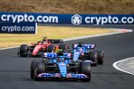 Esteban Ocon (Alpine), Fernando Alonso (Alpine) und Charles Leclerc (Ferrari) 