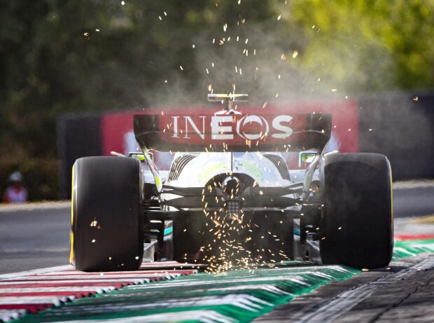 Titel-Bild zur News: Lewis Hamilton (MErcedes W13) im Qualifying zum Formel-1-Rennen in Ungarn 2022