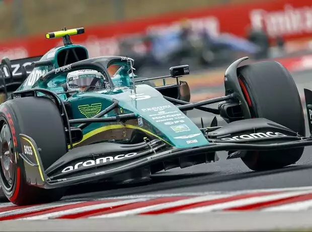 Titel-Bild zur News: Sebastian Vettel im Aston Martin AMR22 beim Grand Prix von Ungarn 2022