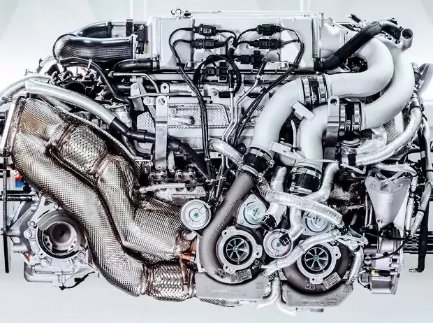 Bugatti W16-Antrieb: Der letzte seiner Art Titel-Bild zur News: Bugatti W16-Antrieb: Der letzte seiner Art
