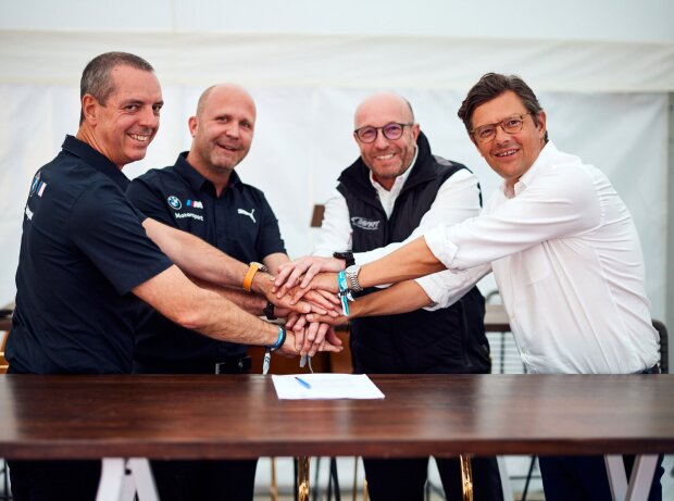 Franciscus van Meel, Andreas Roos, Vincent Vosse, Pascal Weerts Franciscus van Meel, Andreas Roos, Vincent Vosse, Pascal Weerts