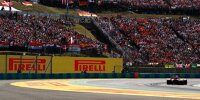 Blick auf die Tribünen in der Zielkurve des Hungarorings bei der Formel 1