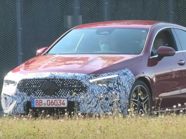 Mercedes-Benz CLA (2023) Mercedes-Benz CLA (2023)
