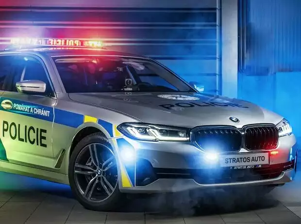 BMW 540i xDrive Touring für tschechische Polizei Titel-Bild zur News: BMW 540i xDrive Touring für tschechische Polizei