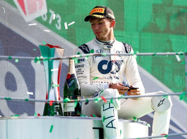 Titel-Bild zur News: Pierre Gasly bei seinem Formel-1-Sieg in Monza 2020