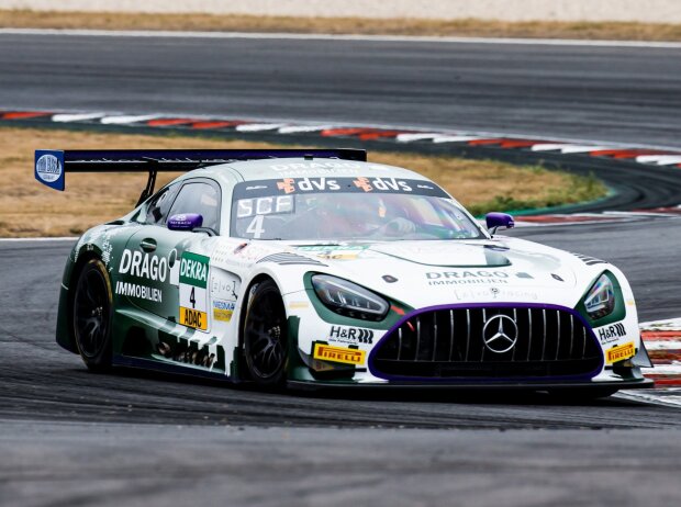 Der Mercedes-AMG GT3 läuft am Lausitzring mit einem magereren Gemisch als bisher Der Mercedes-AMG GT3 läuft am Lausitzring mit einem magereren Gemisch als bisher