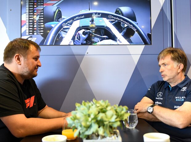 Chefredakteur Christian Nimmervoll im Gespräch mit Williams-Teamchef Jost Capito