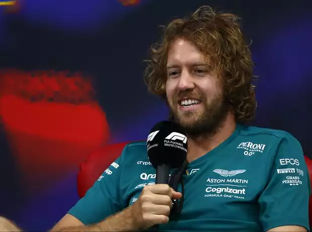 Sebastian Vettel (Aston Martin) in der Pressekonferenz vor dem Formel-1-Rennen in Belgien 2022 Titel-Bild zur News: Sebastian Vettel (Aston Martin) in der Pressekonferenz vor dem Formel-1-Rennen in Belgien 2022