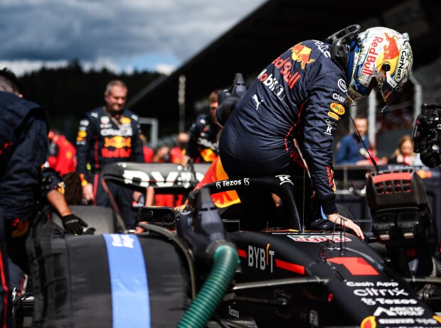 Titel-Bild zur News: Max Verstappen (Red Bull) in der Startaufstellung in Österreich 2022